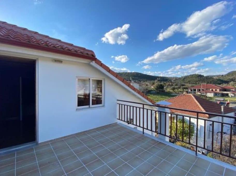 Laki'S House Οροφοδιαμέρισμα Με Σοφίτα Θέρμο Εξωτερικό φωτογραφία